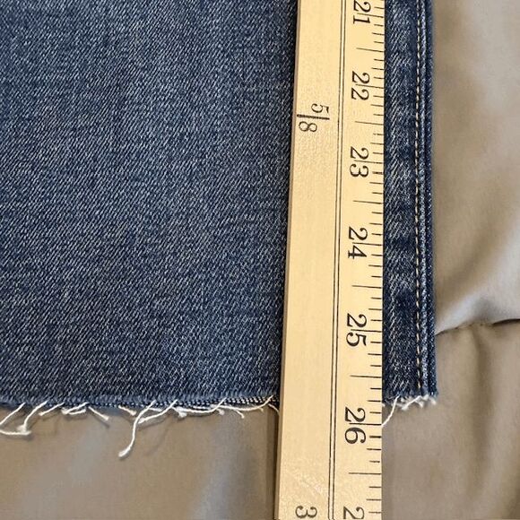 NEW! L'Agence Adele High Rise Crop Stove Pipe Jeans in Newberry Wash Size 27 - Picture 12 of 15